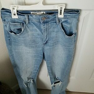 Ripped ultra high rise jean size women's 9